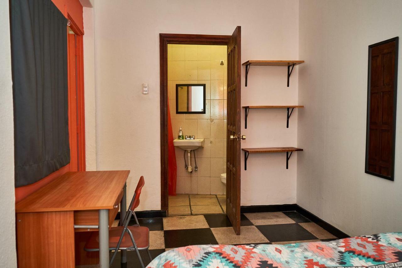 Hostal Americana Guadalajara Eksteriør bilde